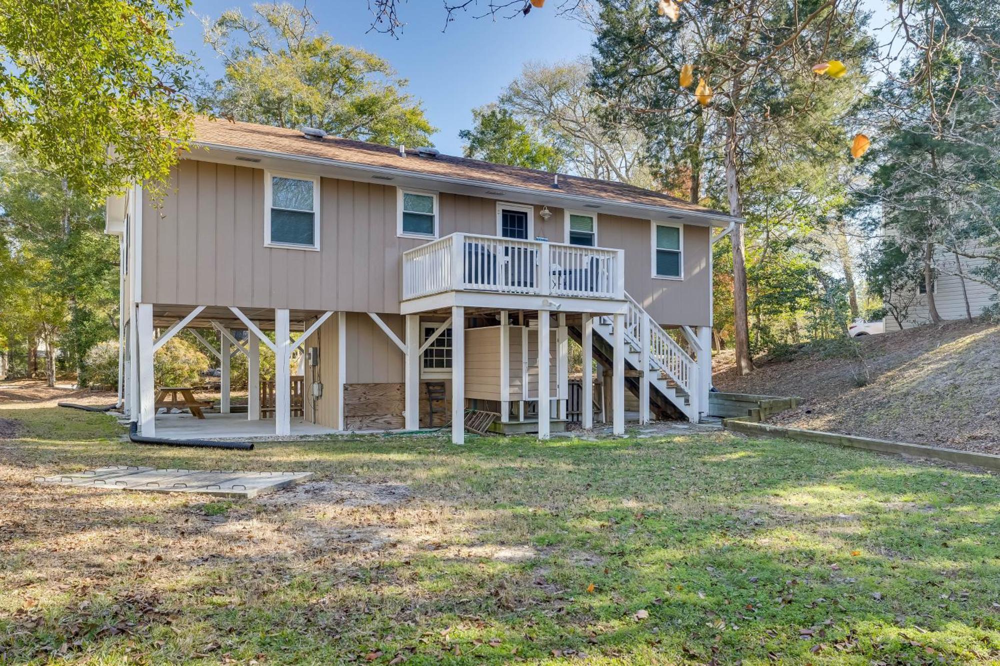 Lovely Emerald Isle Home, Walk To Beach! Екстериор снимка